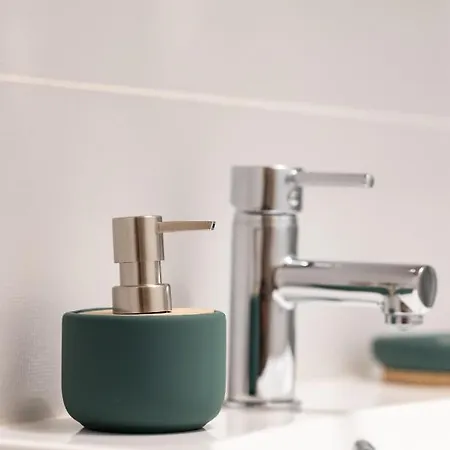 Emerald Aviatiei Bucarest