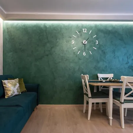 Apartment Emerald Aviatiei