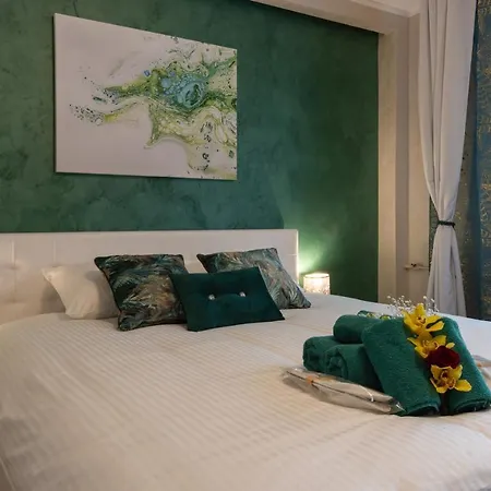 Emerald Aviatiei * Бухарест